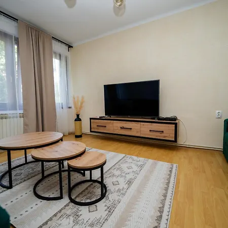 Cozy One-bedroom Near Center * Szarajevó