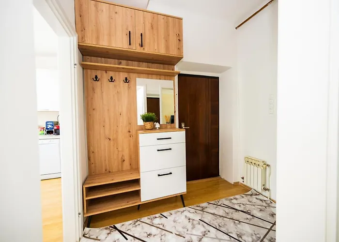 Cozy One-bedroom Near Center * سراييفو