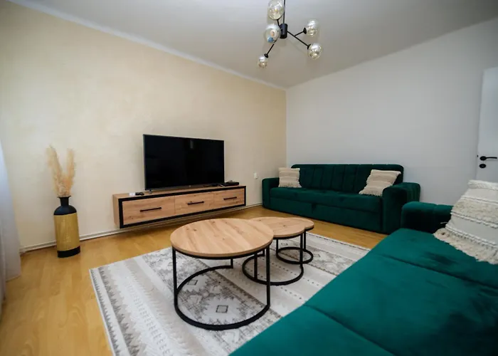 Cozy One-bedroom Near Center